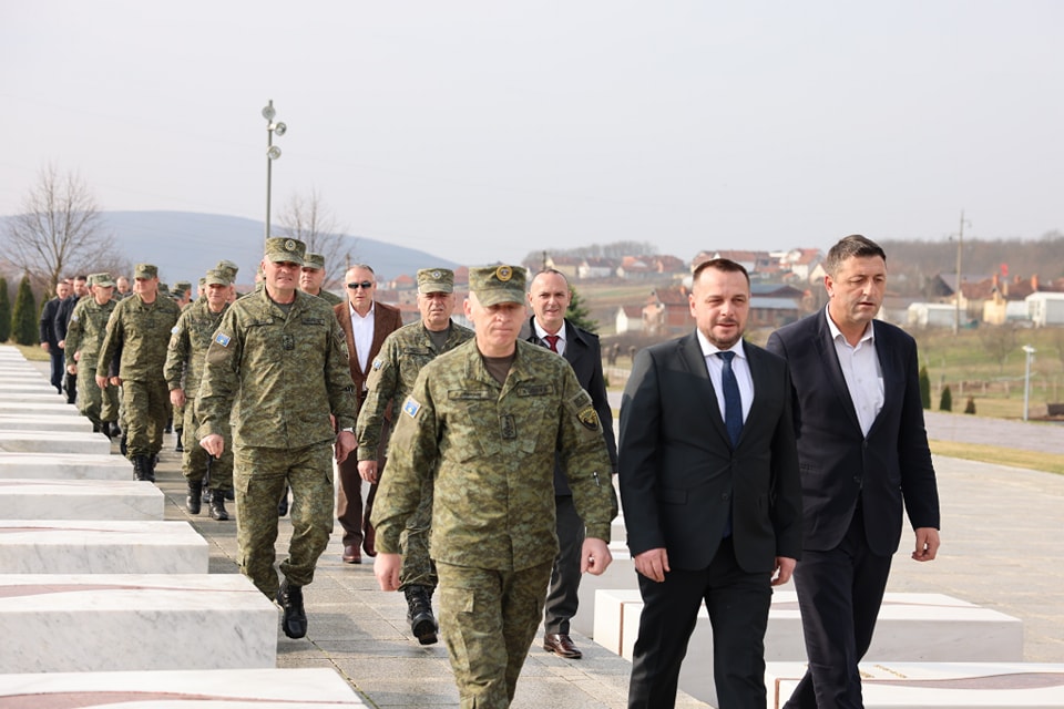 Maqedonci: UÇK-ja dhe familja Jashari ndriçuan rrugën drejt lirisë
