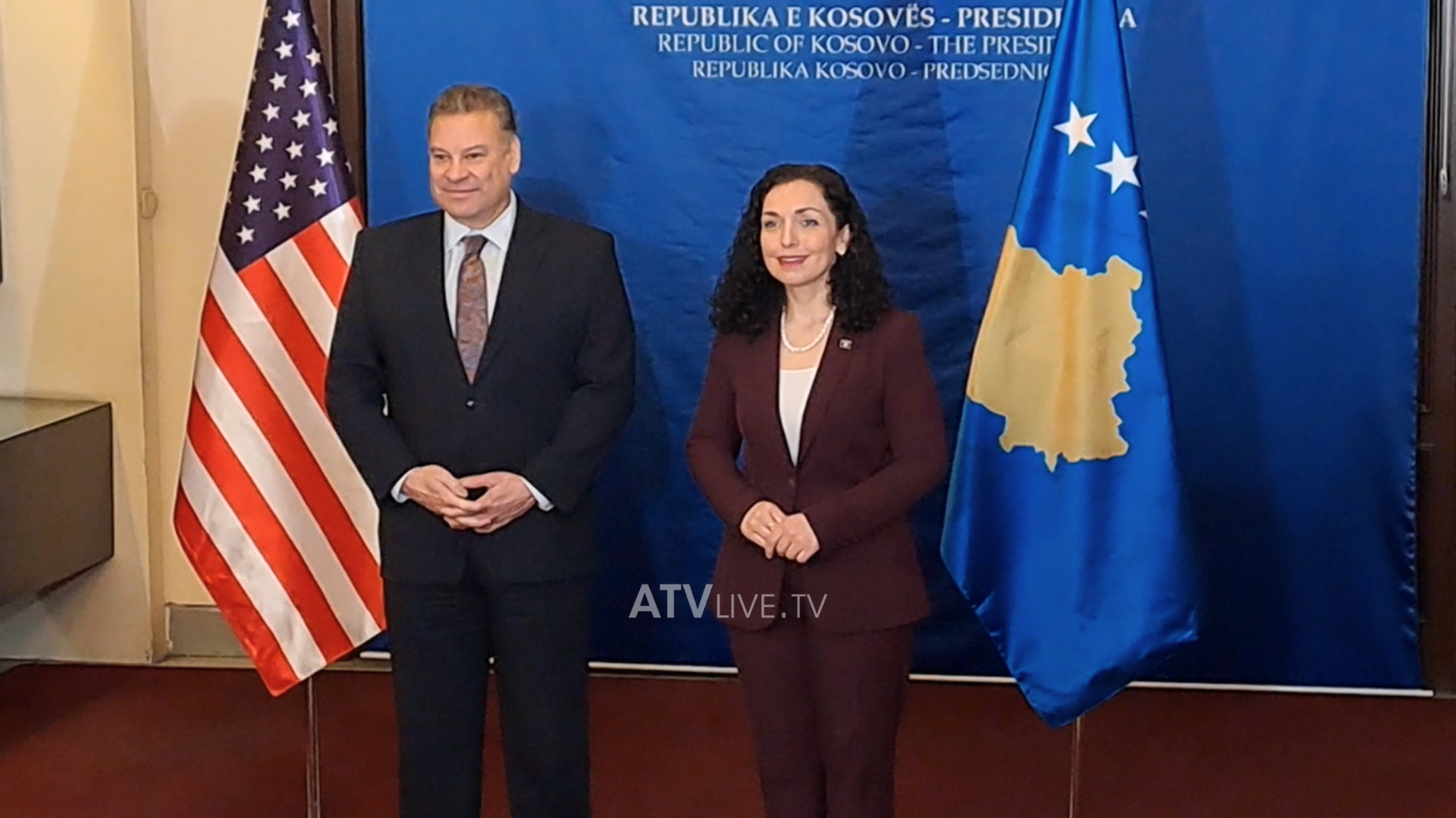 Escobar arrin në Presidencë, pritet nga Vjosa Osmani