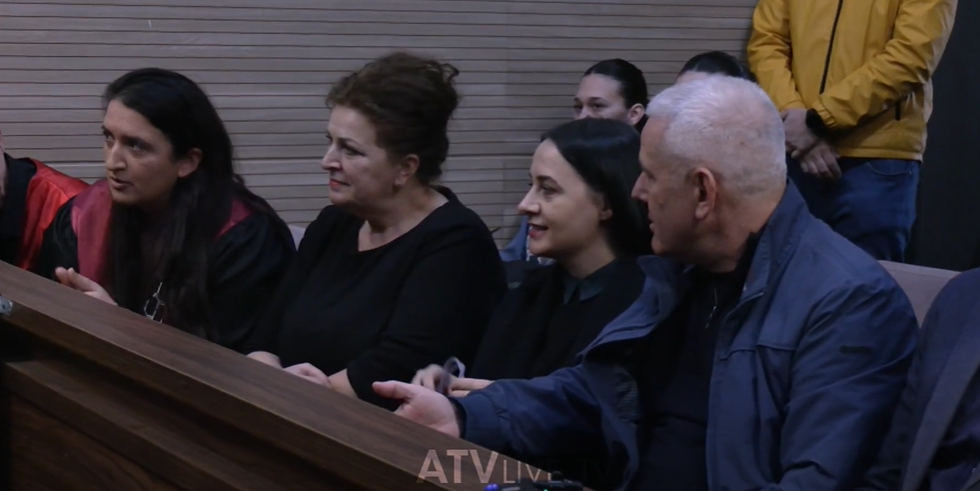 Ministri Sveçla e tre deputetët deklarohen të pafajshëm për gazin lotsjellës