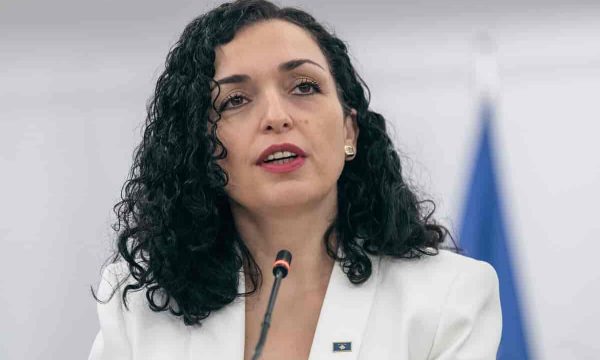Osmani: Urime dhe me fat Fitër Bajramin, lutjet dhe sakrifica juaj përgjatë muajit të Ramazanit u pranofshin