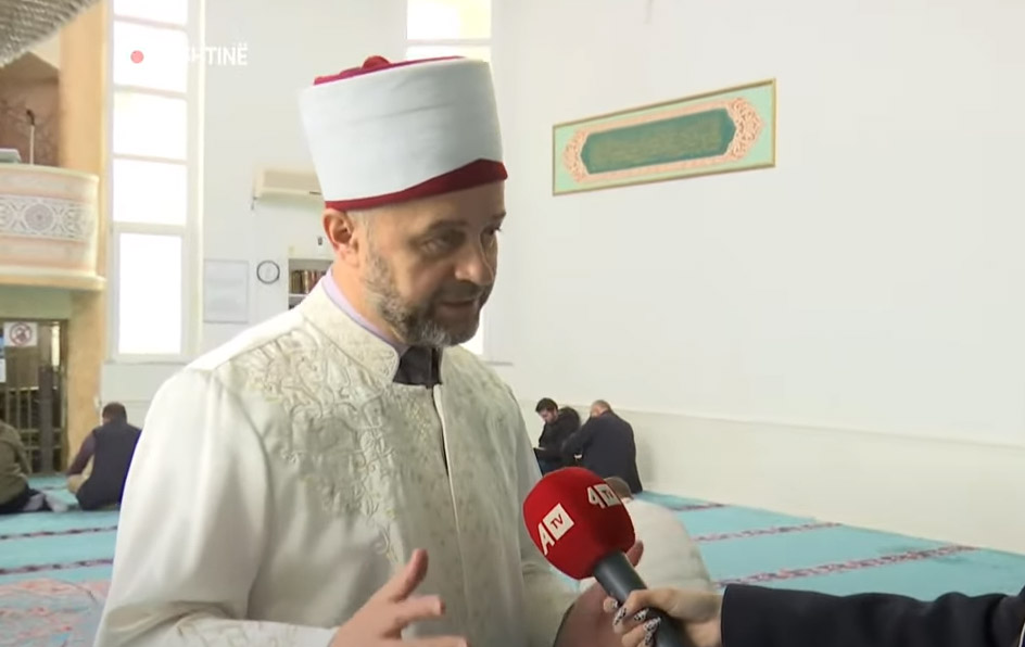 “Myslimani dhe myslimania duhet të agjërojnë edhe nga ofendimet, fjalët boshe dhe bisedat e kota”