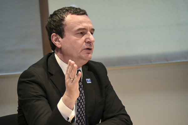 albin kurti KiE