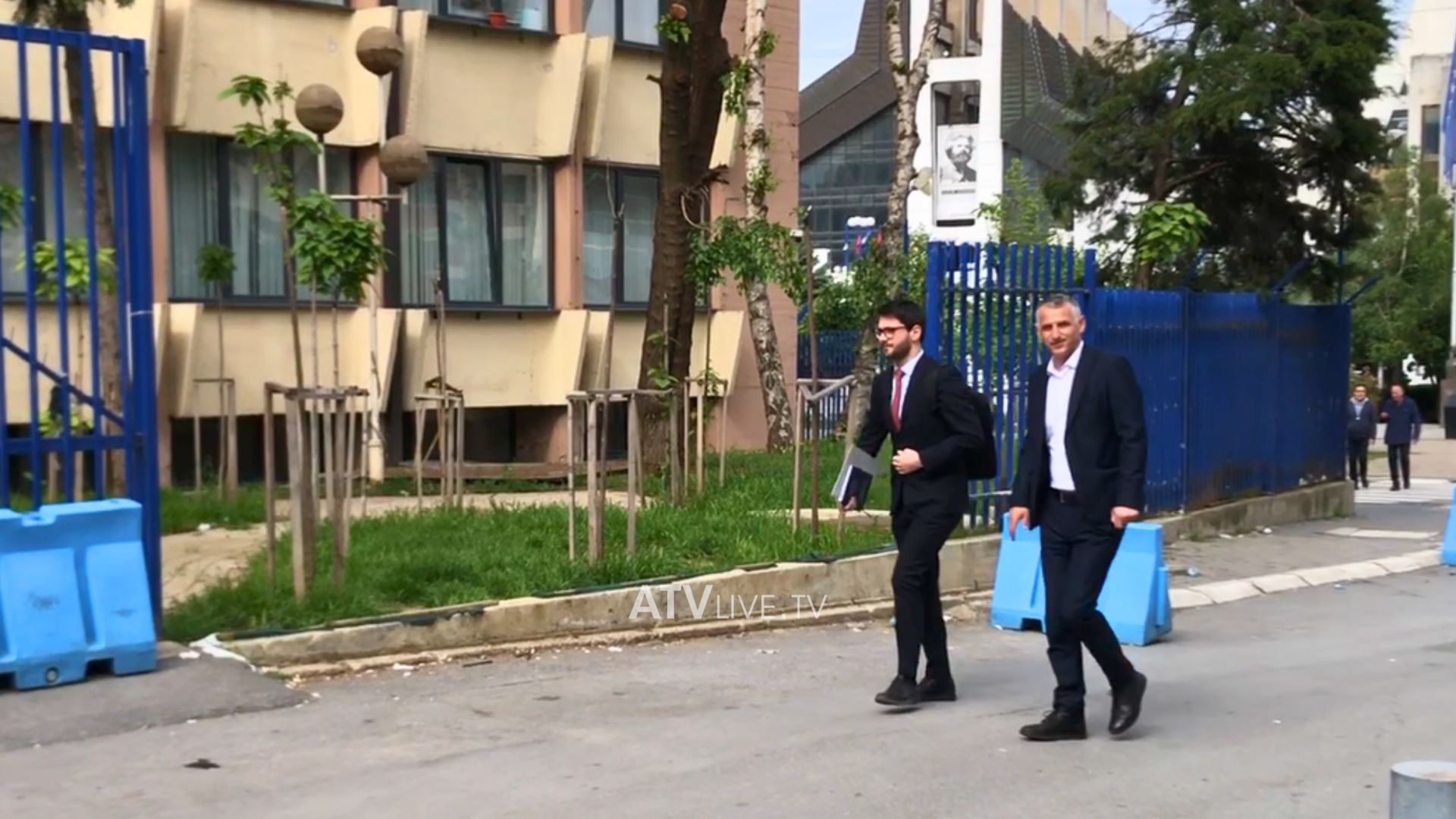 Hysen Durmishi paraqitet në Prokurorinë Speciale, po intervistohet për tenderin e rrugës Prishtinë – Podujevë