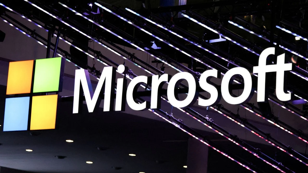 Kaos në të gjithë botën/ Reagon Microsoft: Nisi pas mesnate, po hetojmë problemet me sistemet
