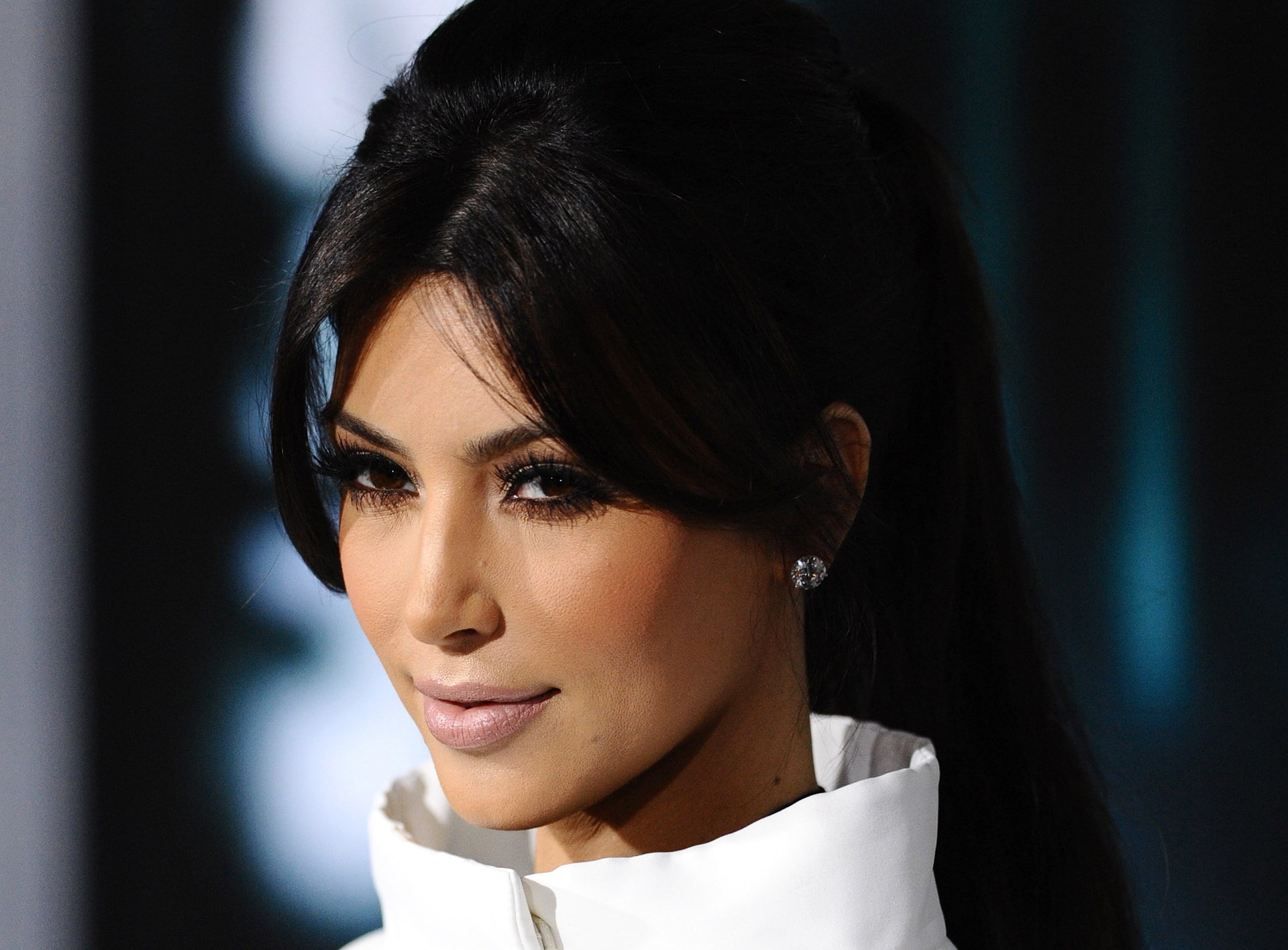 Kim Kardashian shkëlqen me qaforen e Princeshës Diana