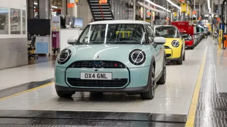 ​BMW vonon prodhimin e Mini elektrike, shkak i pasigurisë