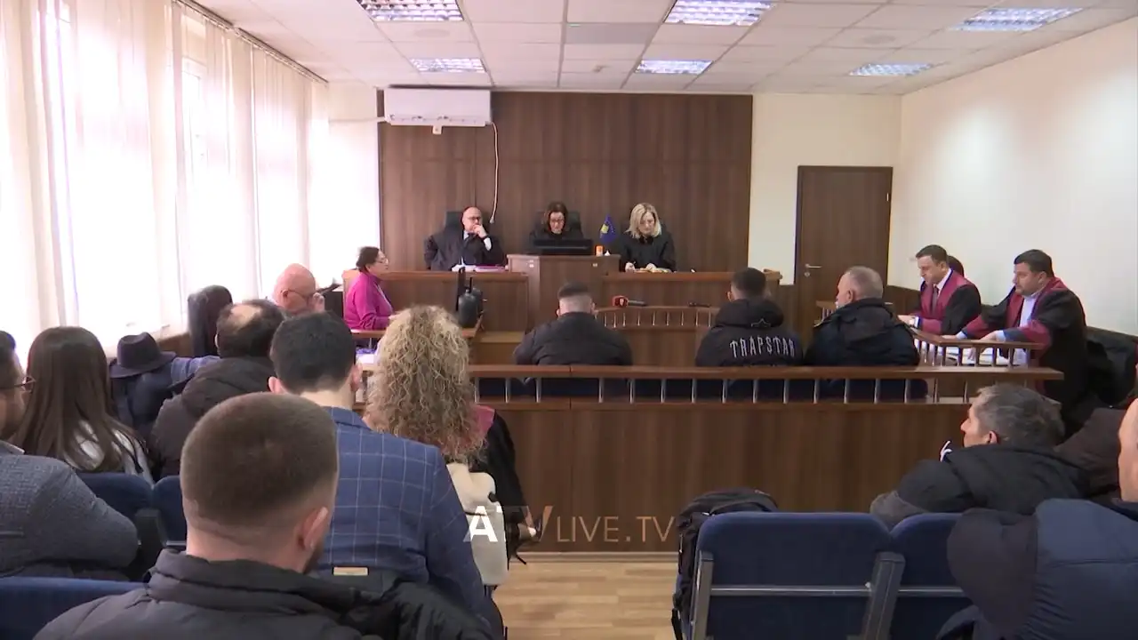 Fillon gjykimi për vdekjen e tre personave në gara me vetura në autostradën e Prizrenit