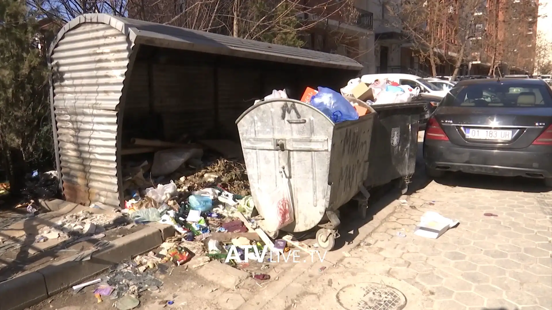Lagjet e Prishtinës mbulohen nga mbeturinat