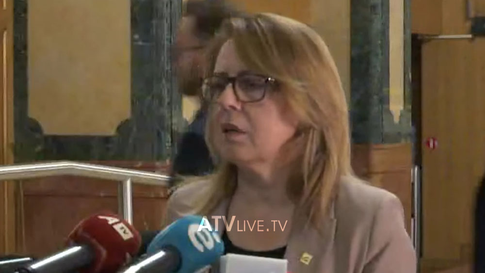 Hykmete Bajrami ia kthen Abdixhikut pa e kursyer: Humbës i trefshishtë i zgjedhjeve, je i fundit që mund të flasësh për parime