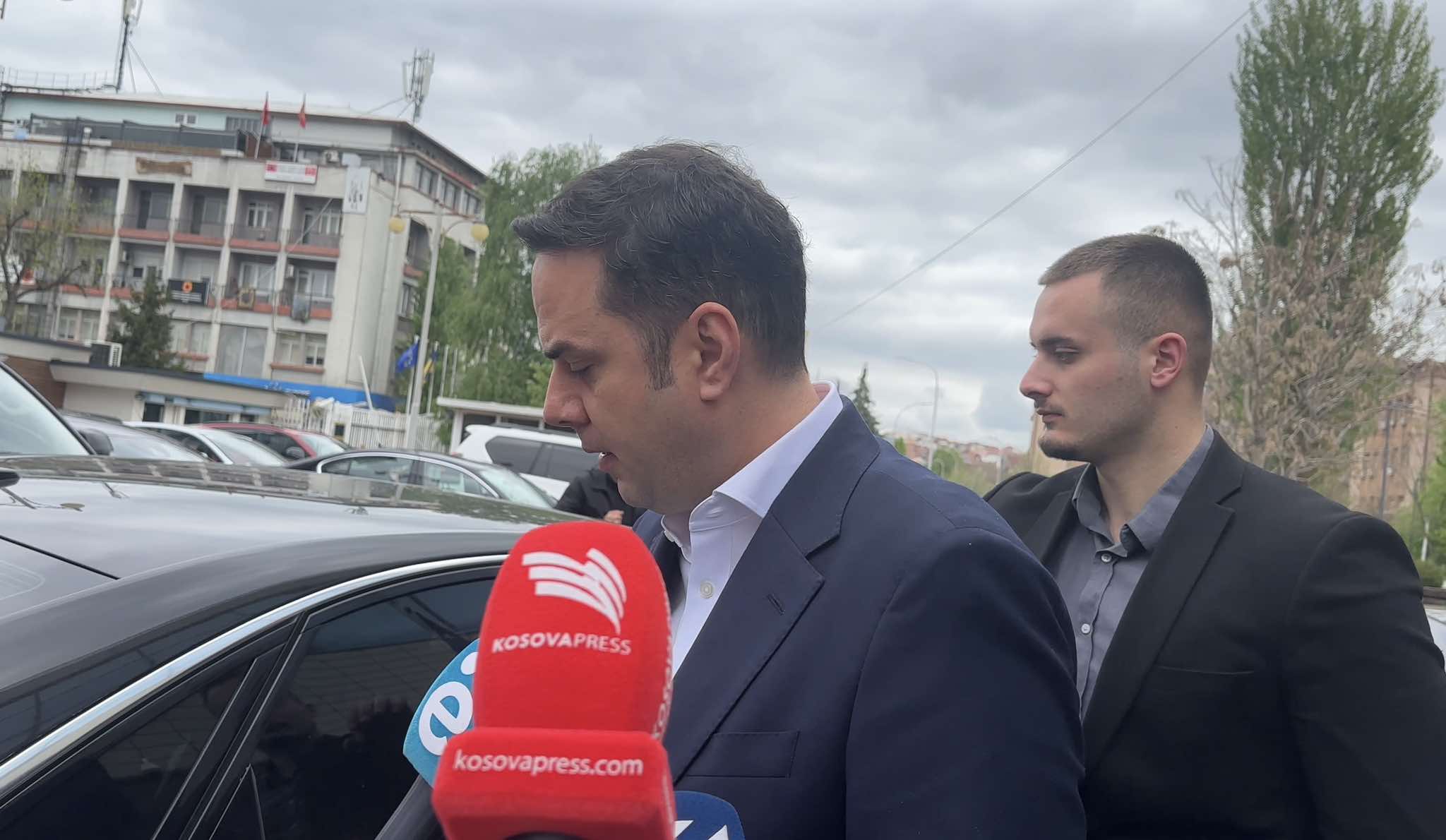 Abdixhiku pas dështimit të seancës: LVV të bëjë zgjidhje pasi e ka një shumicë minimale