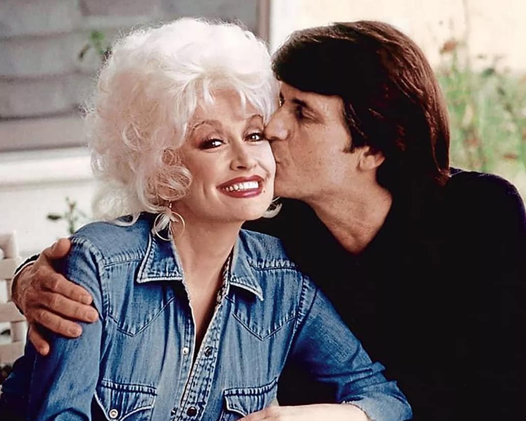 Dolly Parton flet për humbjen e bashkëshortit