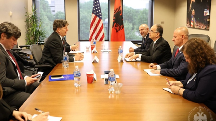 Begaj takoi Christopher Landau: Ftojmë investitorët amerikanë në Shqipëri