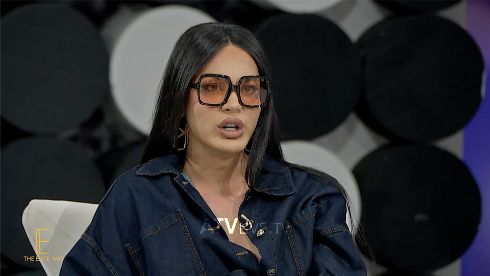 Amber flet pa dorëza në “The Elite Way” për ndryshimin e gjinisë