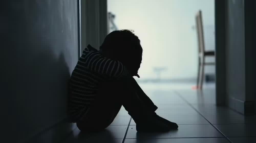 Traumat e fëmijërisë – plagë të padukshme që lënë gjurmë të thella edhe në moshën e rritur