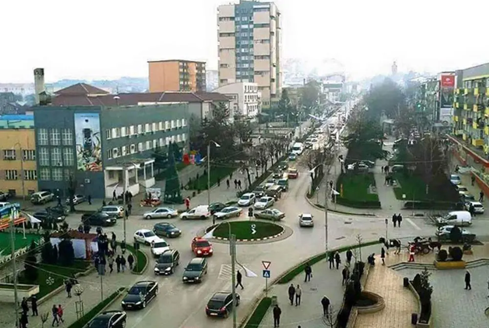 Dy të vdekur dhe dy të plagosur në Gjilan, i dyshuari në arrati