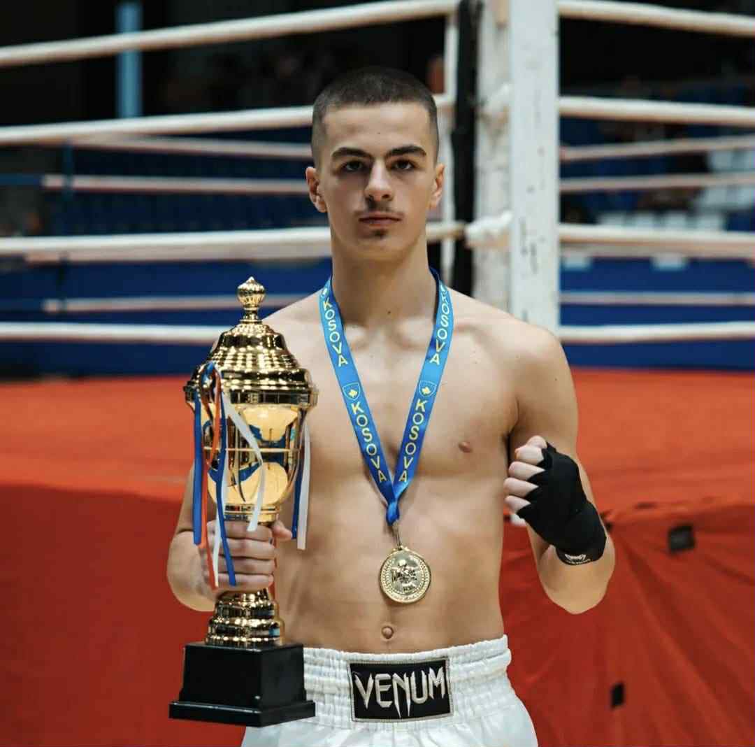 Gent Hyseni fiton titullin e nënkampionit të Evropës në Kickboks