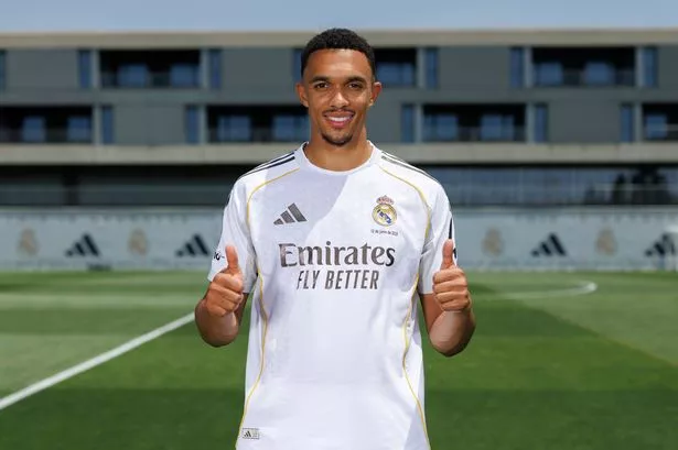 Trent Alexander-Arnold rikthehet pas pushimeve ndërkombëtare, sipas Marca