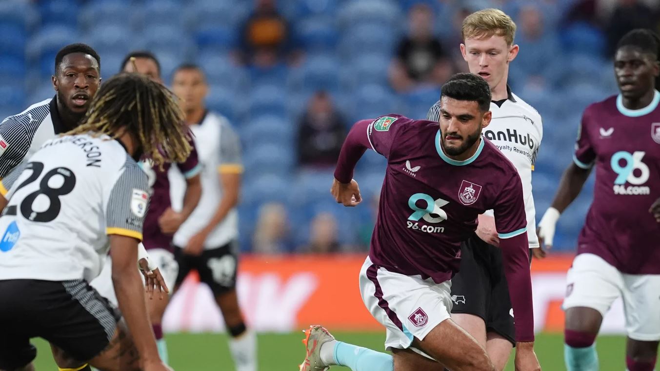 Trajneri i Burnley-it Scott Parker: Armando Broja nuk ka luajtur që një kohë të gjatë.