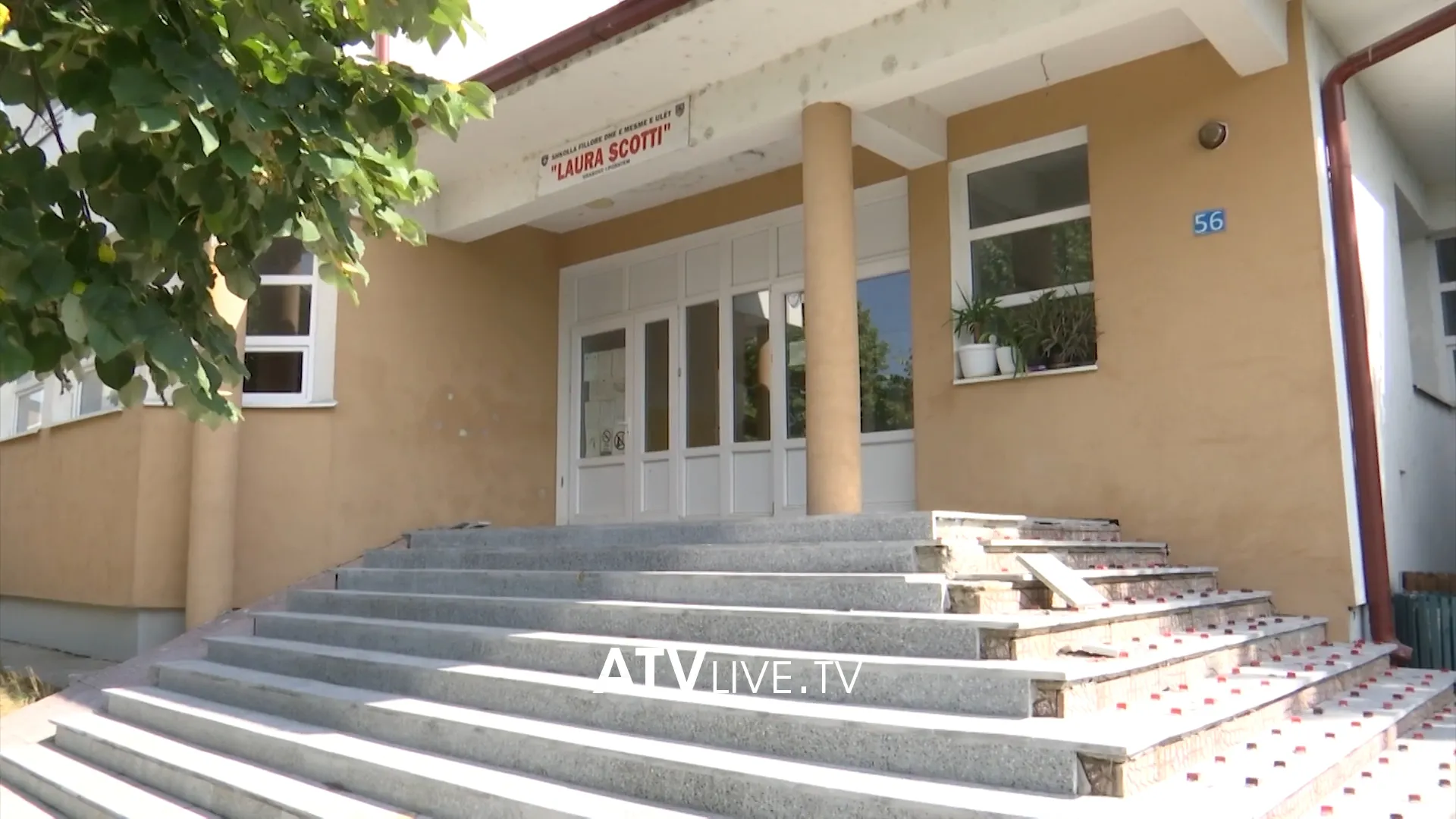 Fëmijët e Grabocit mësimin do ta nisin një muaj me vonesë