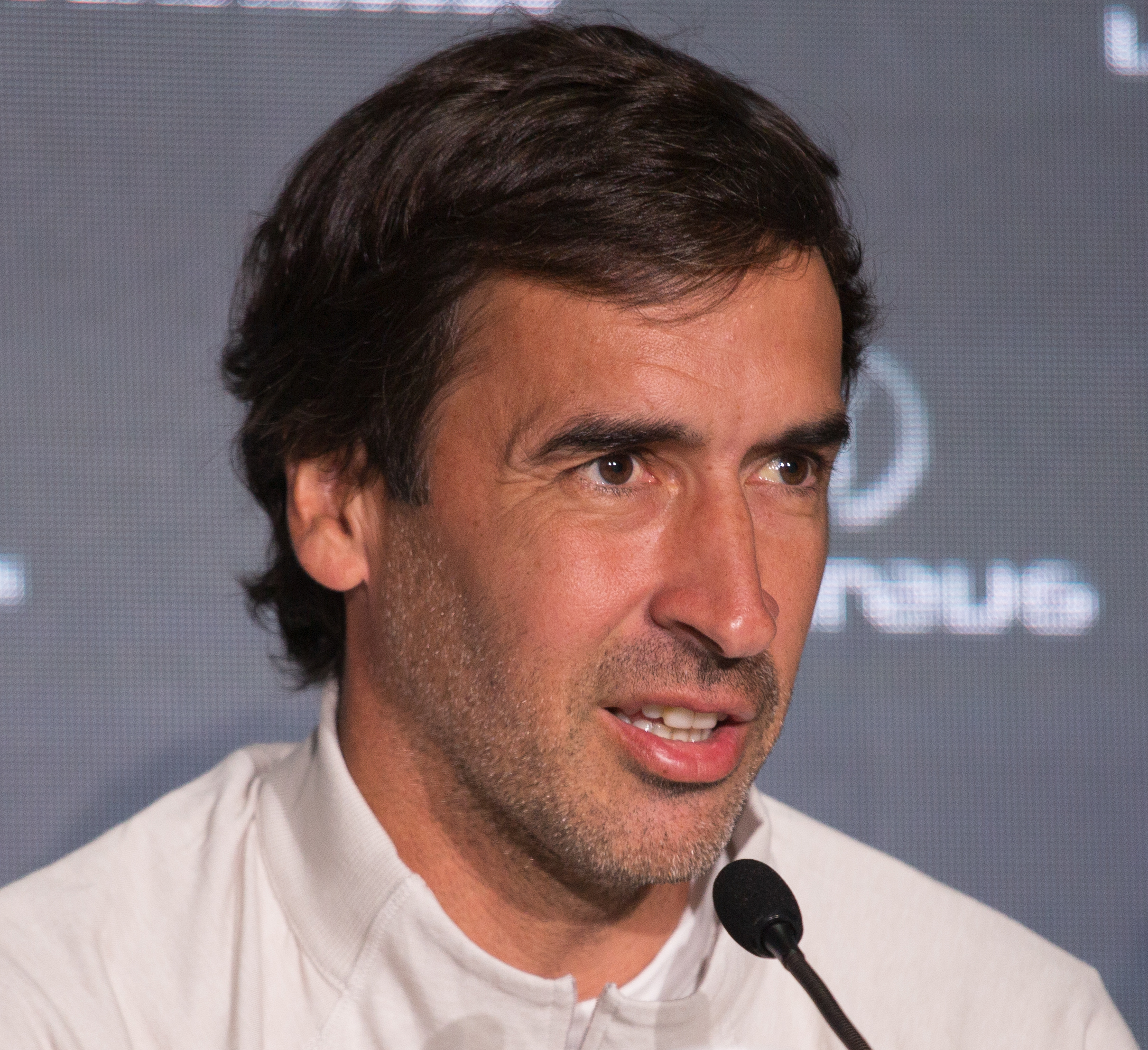 Raul Gonzalez mundë të marr drejtimin e Borussia Monchengladbach