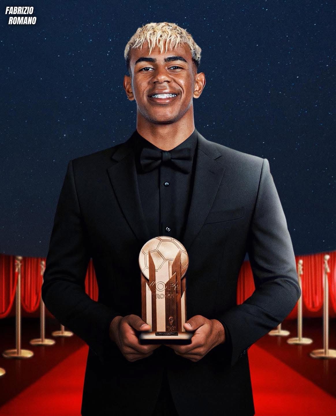 Lamine Yamal fiton trofeun “Kopa” në ceremoninë e Topit të Artë 2025