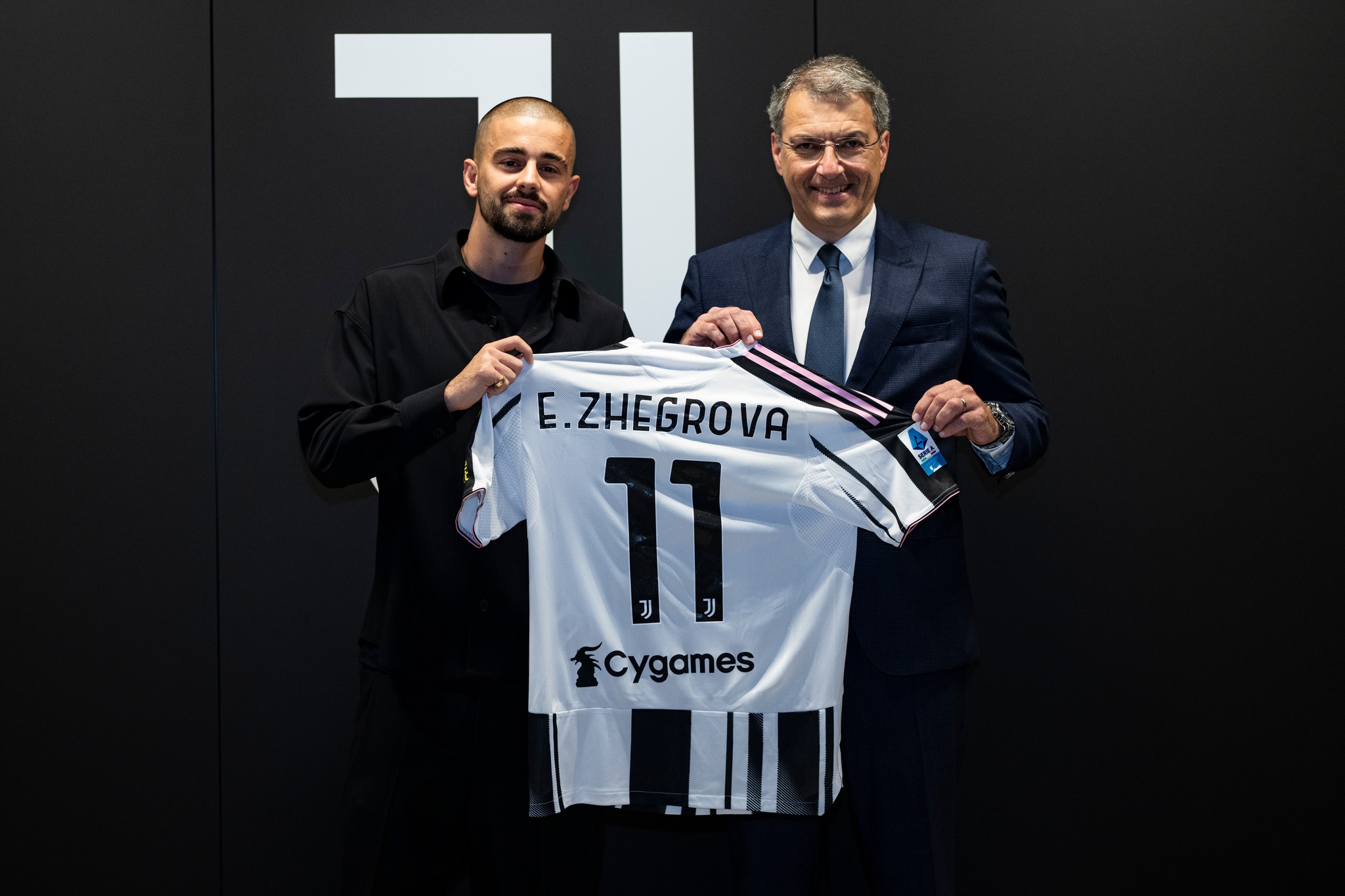 Zyrtare: Edon Zhegrova nënshkruan me Juventusin deri në vitin 2030