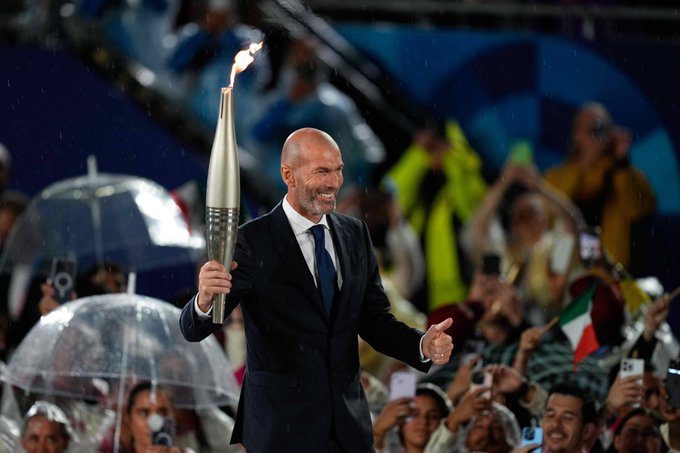 Zinedine Zidane në radarin e gjigantit turk Fenerbahçe