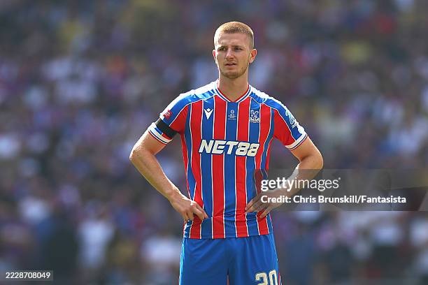 Adam Wharton preferon kalimin tek Liverpool