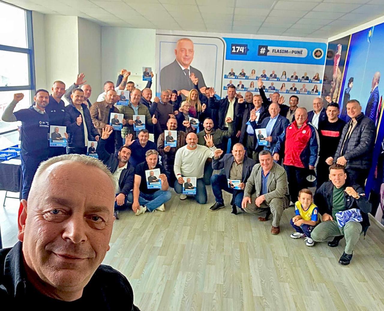 AAK mbyll fushatën me zotime për zhvillim dhe përkrahje për qytetarët në të gjitha komunat ku garon