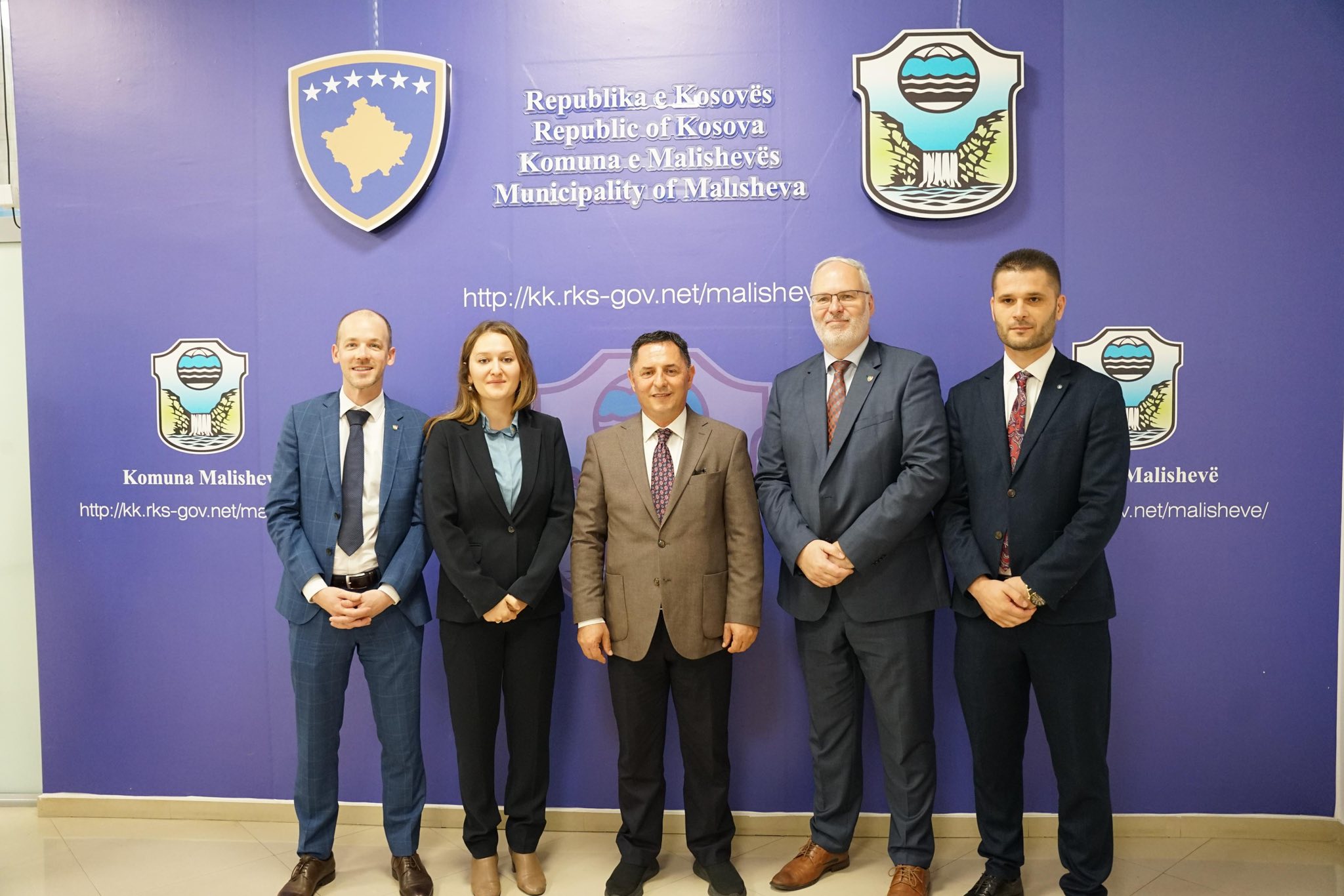 Kandidatët e NISMËS premtojnë përfshirje të grave, qendër paramedike dhe zhvillim komunal