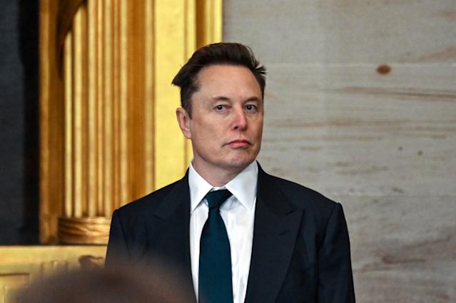 Elon Musk blen aksione të Teslës në vlerë 1 miliard dollarë, aksionet rriten ndjeshëm