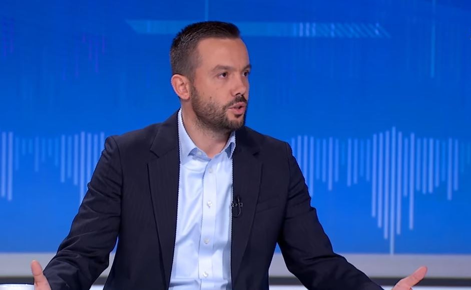 Arian Tahiri del fitues në të tre Exit Poll-et