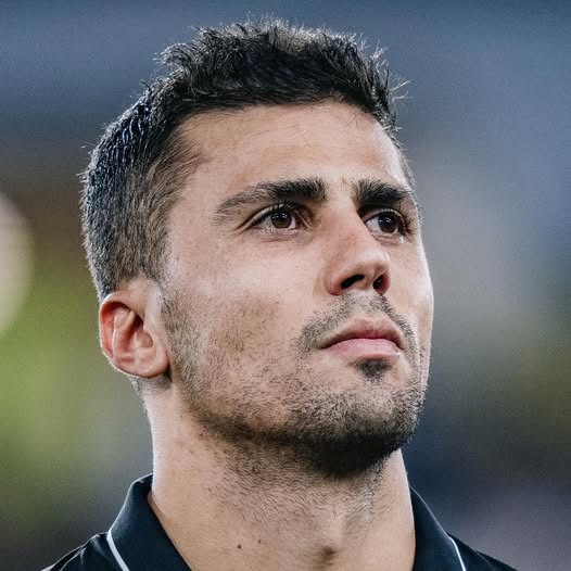 Rodri i dëmtuar, Guardiola konfirmon mungesën e tij afatgjatë te Manchester City
