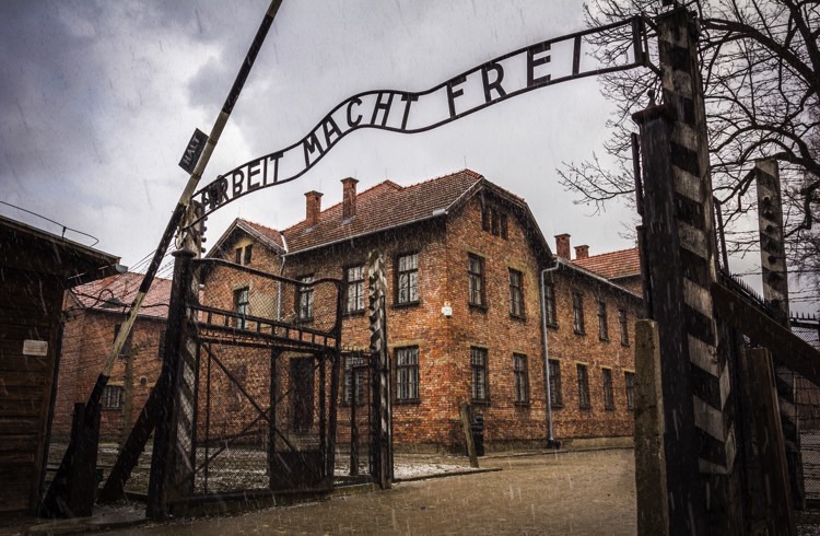 “Dark Tourism” – Pushimet që sfidojnë emocionet dhe historinë