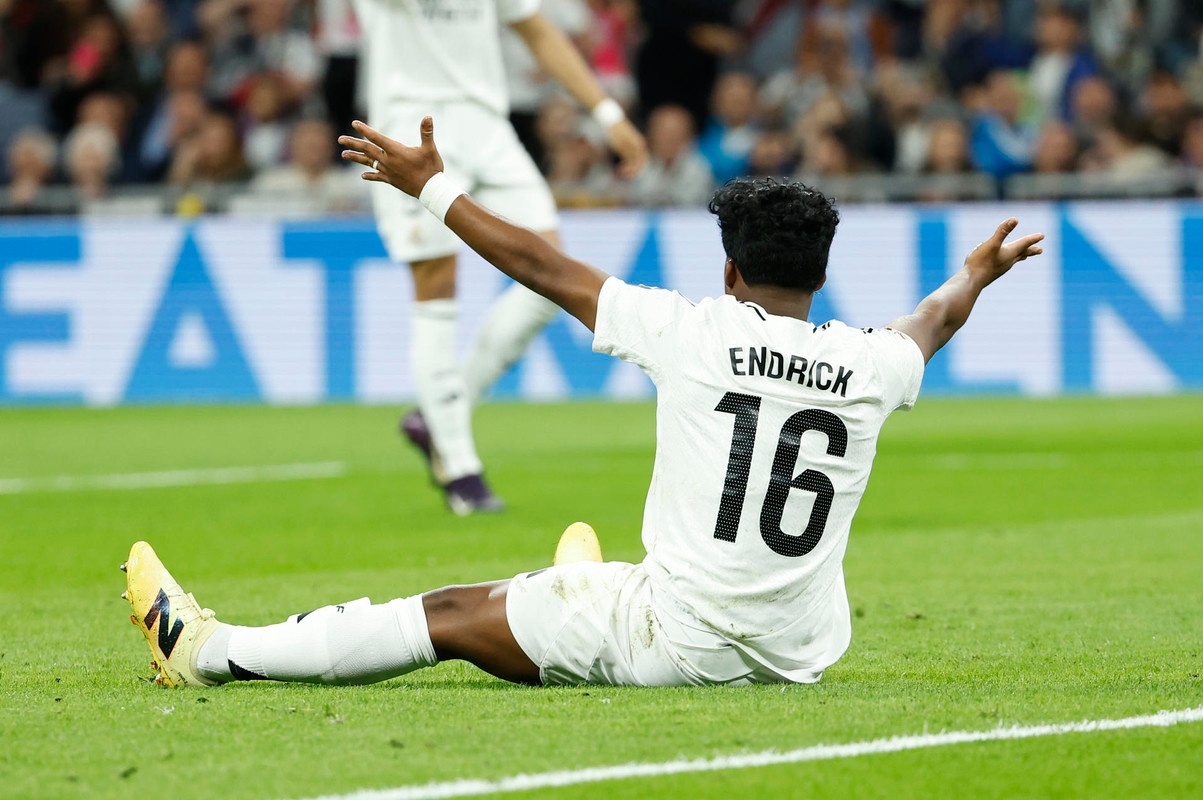 Endrick në radarin e Manchester United