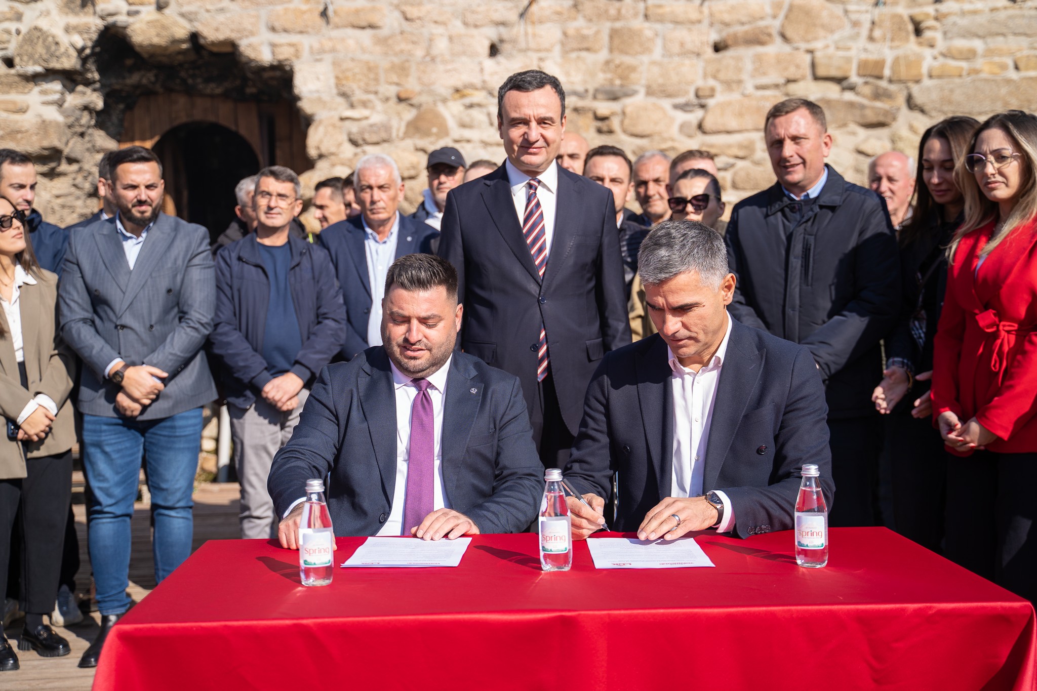 LDK kritikon koalicionin e Xhafer Tahirit me VV-në: Veprim i papranueshëm
