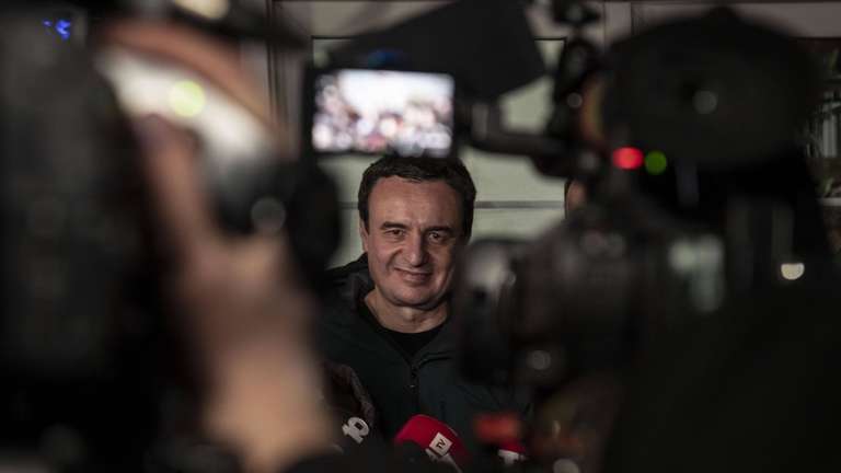 Kurti shkon në Londër për samitin e Procesit të Berlinit