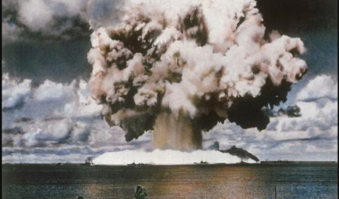 “Ushtria amerikane ka përdorur armë bërthamore për të rrëzuar UFO-t për teknologji sekrete”