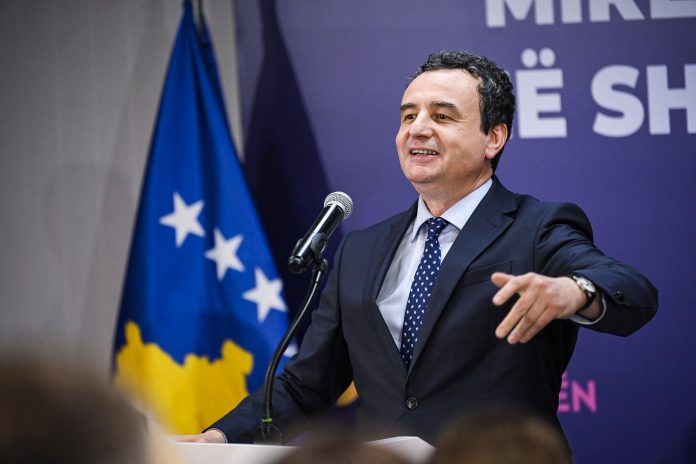 Kurti: Nesër nisin shtesat e rritura për fëmijët