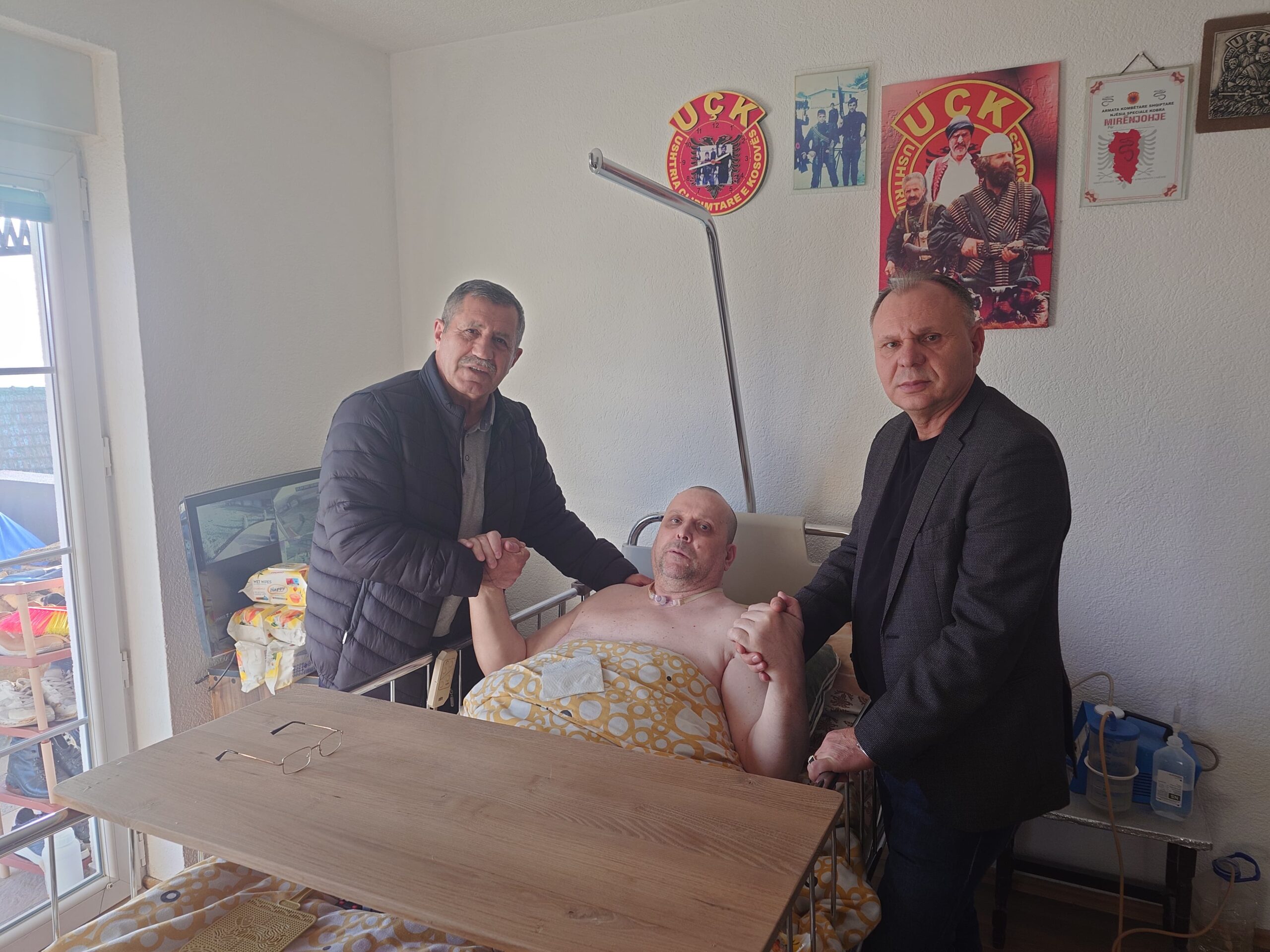 Frutex dhe Golden Eagle ndajnë 10 mijë euro për mjekimin e ish ushtarit të UÇK-së, Xhem Rexhepi