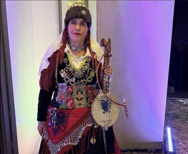 FOTO/ Lahuta është shpirt i Malësisë: Lumturije Nonaj ruan artin e të parëve