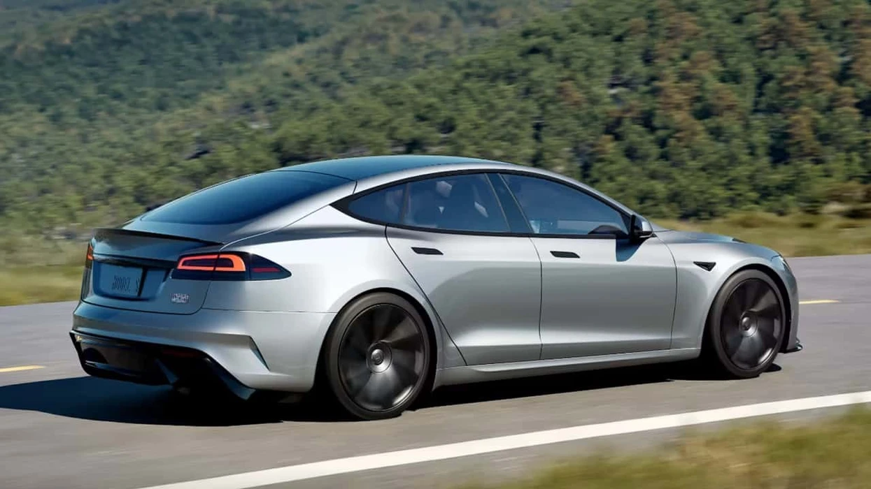 Tesla ndalon prodhimin e modeleve S dhe X, fokusohet te robotët humanoidë