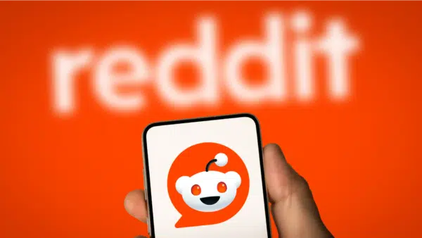 Reddit gjobitet me 16 milionë euro në Mbretërinë e Bashkuar për dështim në mbrojtjen e fëmijëve