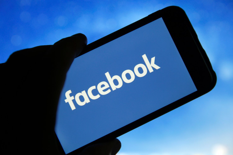 Facebook nuk po funksionon: Mijëra përdorues raportojnë probleme