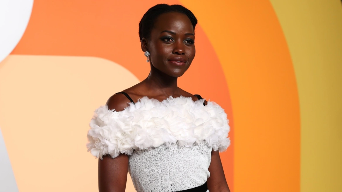 Lupita Nyong’o rrëfen betejën 10-vjeçare me fibromat e mitrës: “Kam heshtur nga turpi”