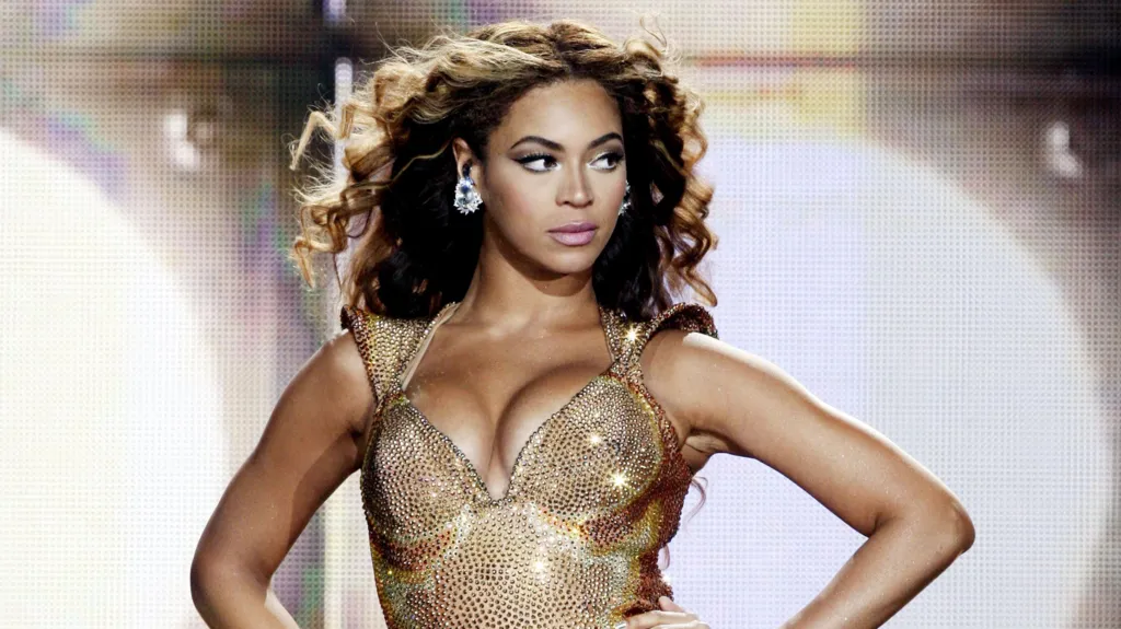 Kompania muzikore heq mbi 135,000 këngë “deepfake” që imitonin artistët e saj, përfshirë Beyonce