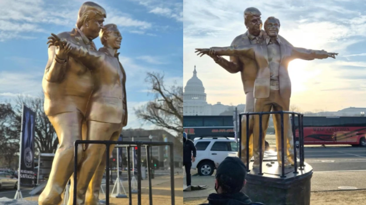Një monument provokues është shfaqur në Washington – Trump dhe Epstein në skenën ikonike të “Titanic”