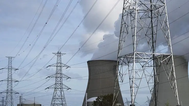 Njësia A4 e KEK-ut ndalet pas rrjedhjes së gazit në gjenerator
