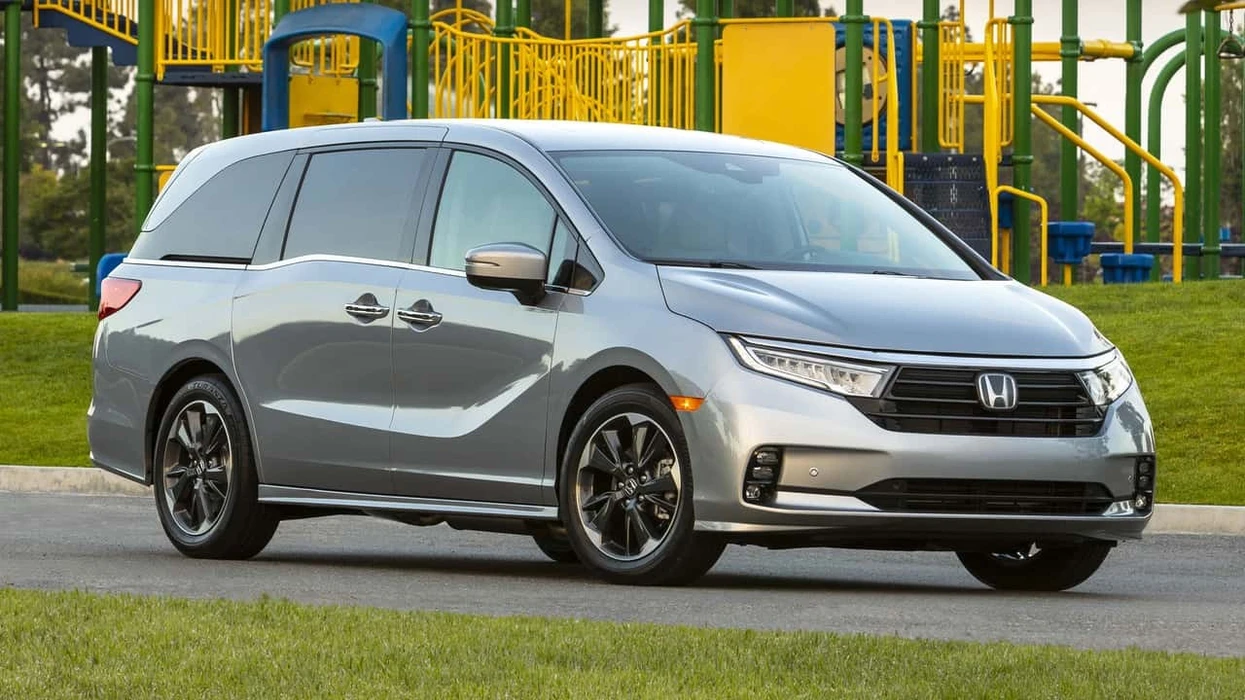 Honda tërheq mbi 400 mijë Odyssey nga tregu për shkak të një defekti me airbag