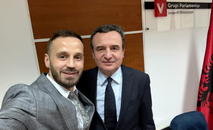 Komentet skandaloze për Thaçin nuk e penalizojnë Gecin, Kurti e rikandidon